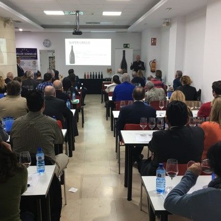 La bodega El Grillo y la Luna presenta sus vinos en Madrid