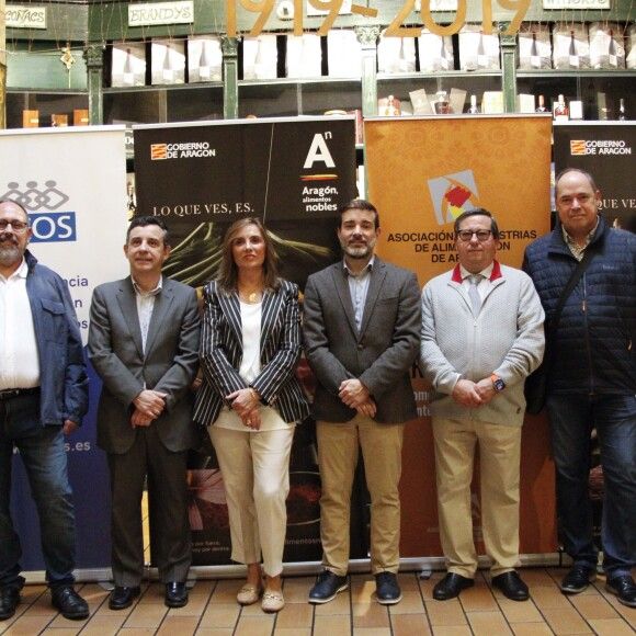 Foto de familia nueva campaña Aragón Alimentos Nobles con ECOS y AIAA