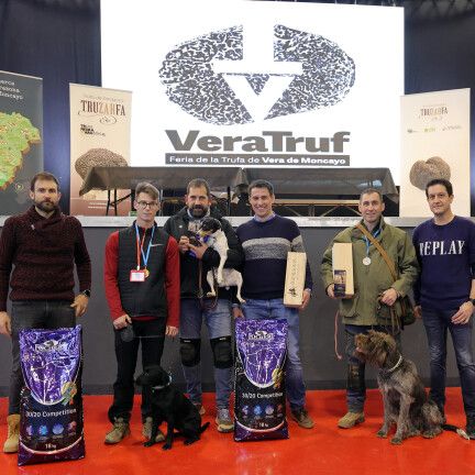 Ganadores y finalistas del concurso Perros Truferos Veratruf