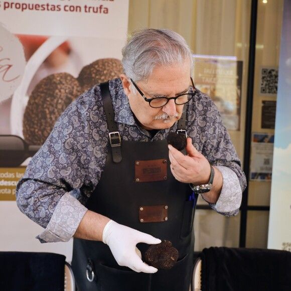 Miguel Arlés, propietario de Palomeque, durante la presentación de Descubre la trufa